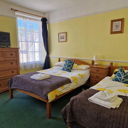 The Royal Oak Hotel Corsham Luaran gambar